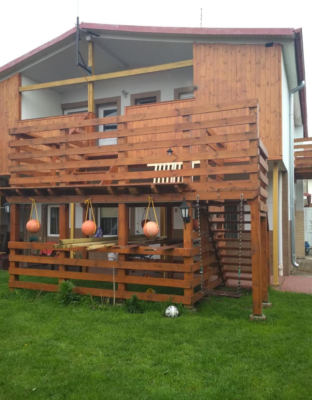 Pensjonat I Restauracja U Zdzicha Rowy  Exterior photo